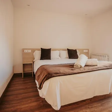 Apartaments 7Gorgs Campdevanol